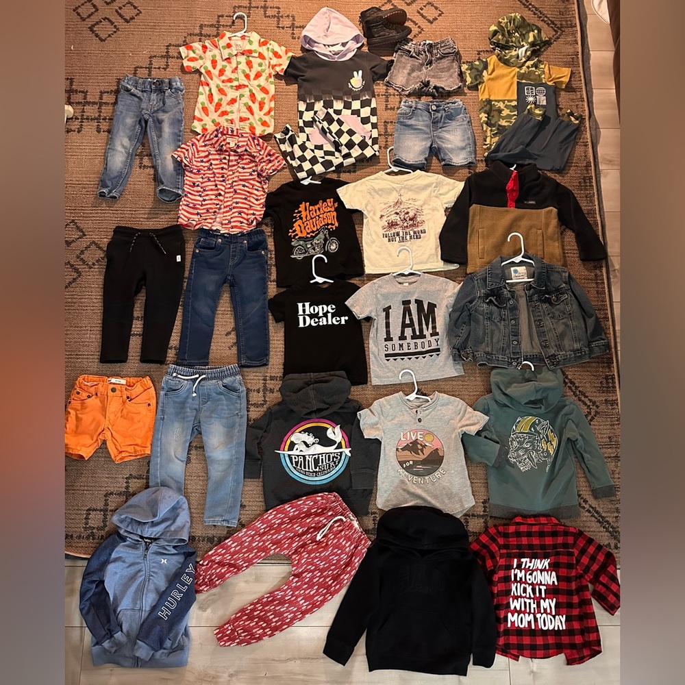 BACK TO SCHOOL 2/3T Bundle: Champion, Levi’s, Small Shops, etc